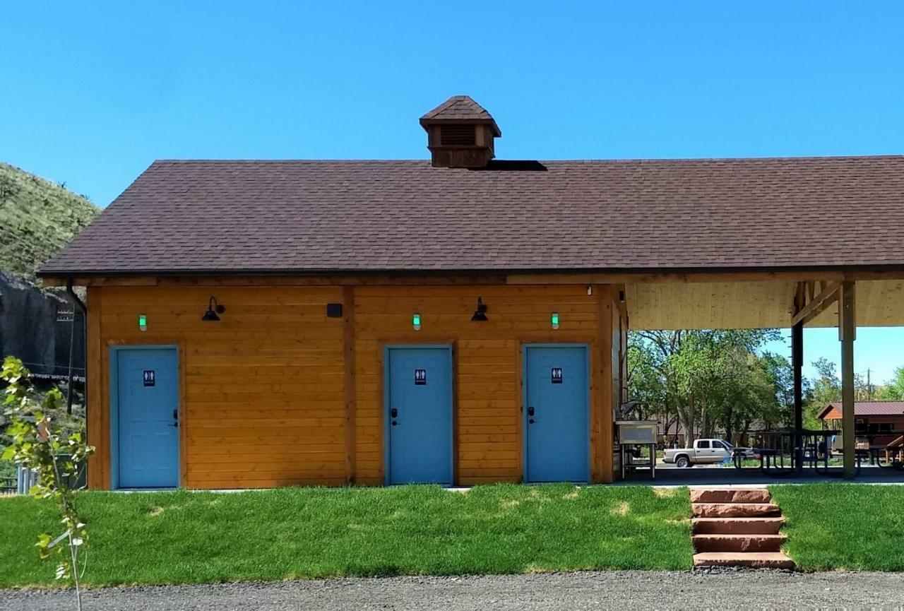 Hotel Castle Gate Rv Park Helper Exterior foto